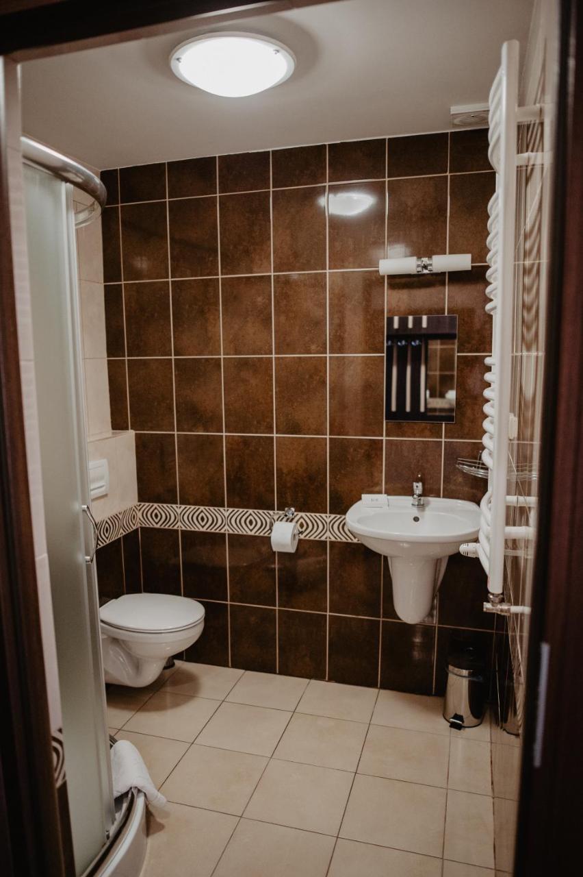Hotel Zacisze Bratkowice Kültér fotó